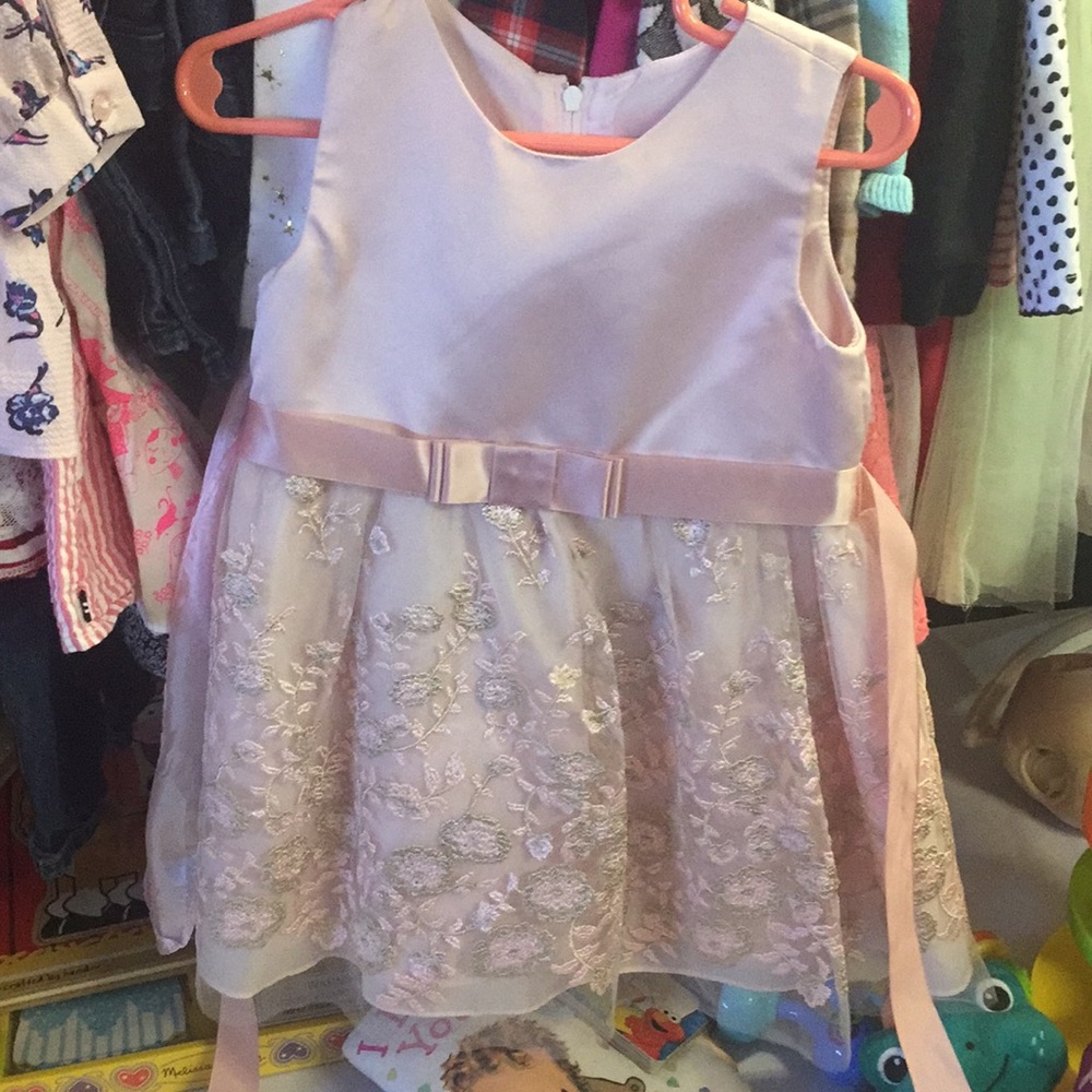 Girls dress